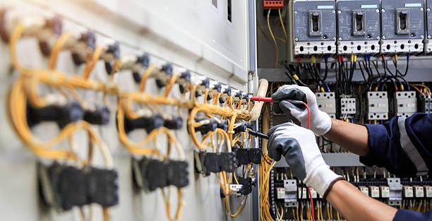 Professional Electrician technician working in Kirkwood, MO